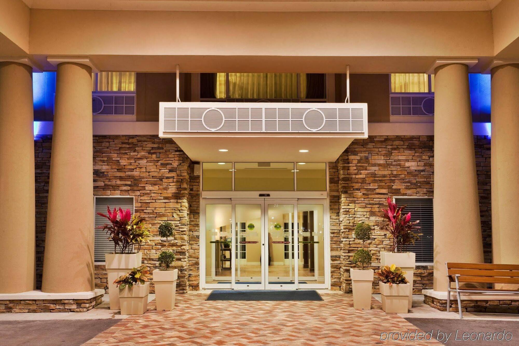 Holiday Inn Express Lake Wales North-Winter Haven By Ihg Waverly Экстерьер фото